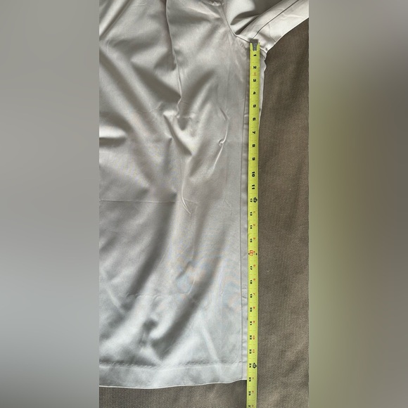 Hudson North Wide Leg Khakis with Pleats. size 10. - Picture 6 of 6